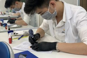 Con trai có nên học spa không? Ưu thế và bất lợi của nam giới khi học Spa