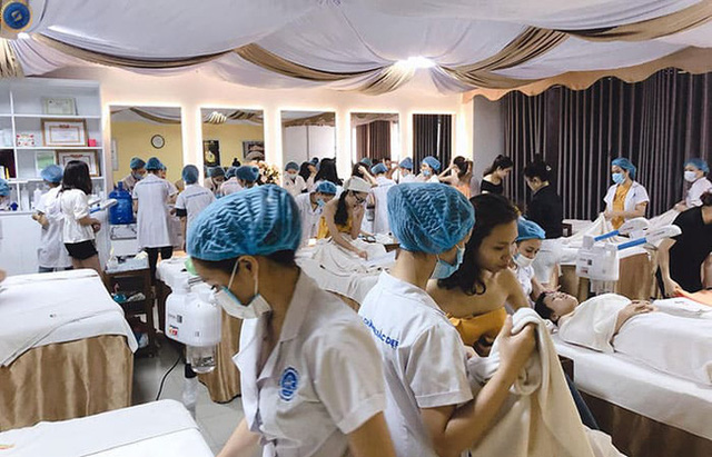 Ngành Chăm sóc sắc đẹp phù hợp với nữ giới.