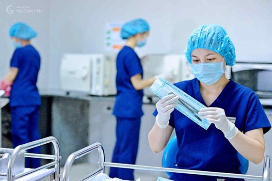 Chuẩn bị dụng cụ tiệt khuẩn y tế