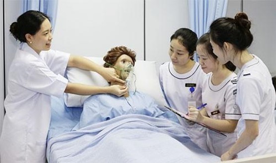 Thở oxy qua mũi và ống mở khí quản