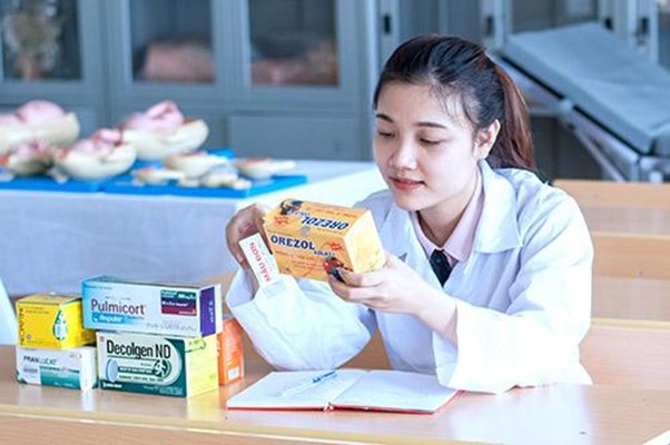 Chăm chỉ học tập mỗi ngày để biết thêm nhiều kiến thức