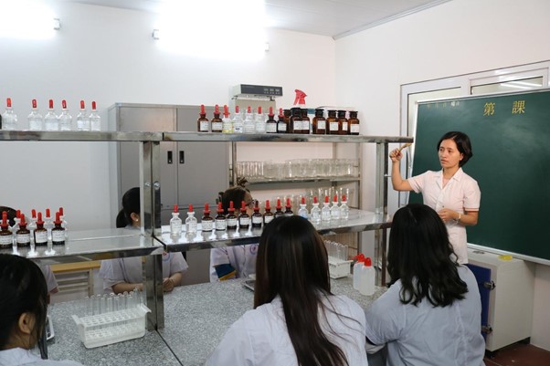 Chú trọng đào tạo thực hành và rèn luyện kỹ năng cho sinh viên