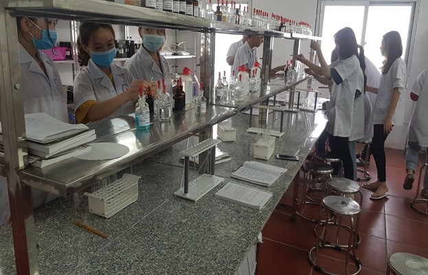 Có khả năng bào chế một số loại thuốc theo đúng quy trình