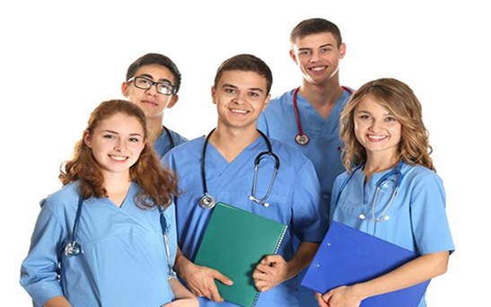 Ngành điều dưỡng phù hợp với mọi giới tính