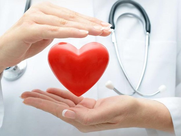 So sánh sự khác biệt giữa ngành Điều dưỡng và ngành Dược