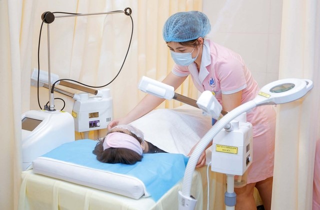 Người dân cần tỉnh táo lựa chọn cơ sở làm đẹp uy tín, có chuyên môn cao để tránh "tiền mất tật mang".