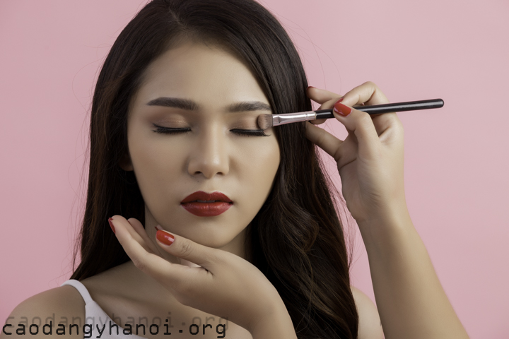 Trang điểm nghệ thuật