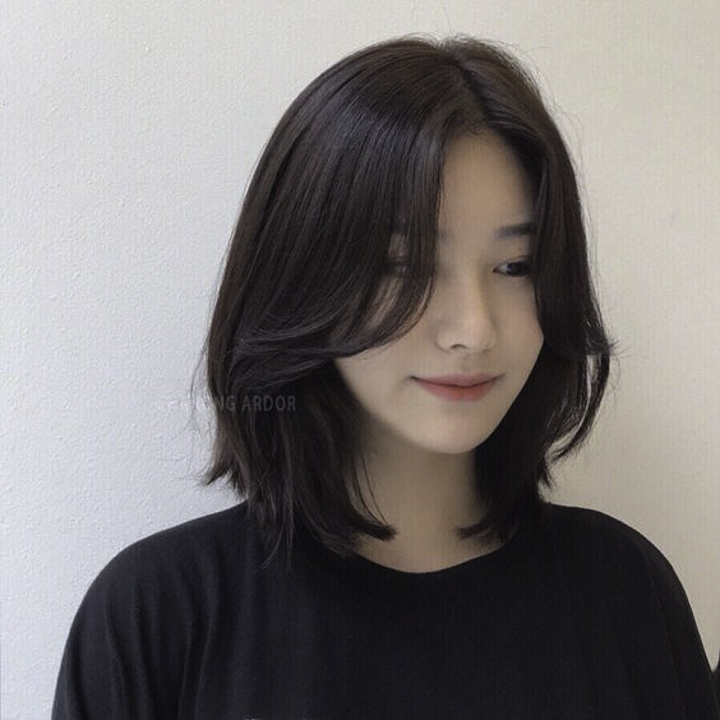 Tóc ngắn ngang vai mái dài