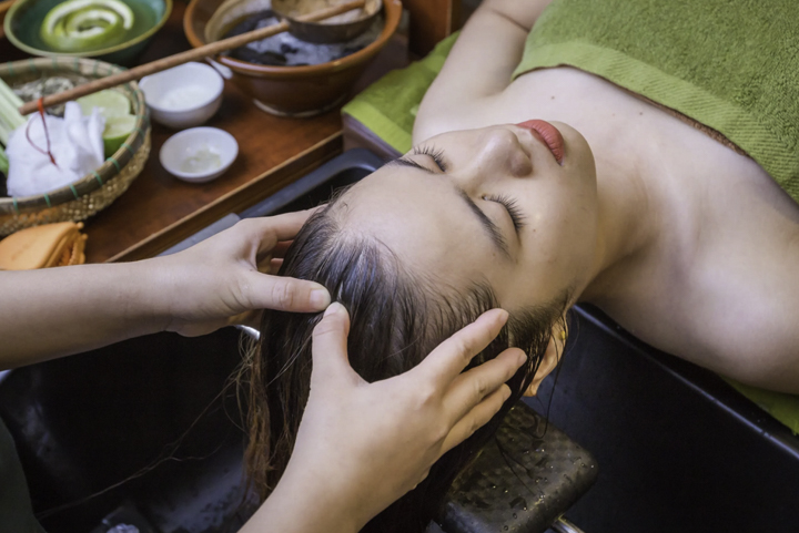 Chứng chỉ hành nghề gội đầu dưỡng sinh giúp cho việc kinh doanh thuận lợi hơn