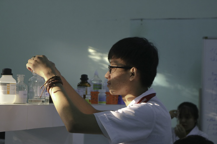 Học Dược tại HMC sẽ được thực hành thường xuyên