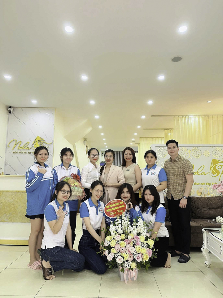 Sinh viên ngành Chăm sóc sắc đẹp thực tập tại cơ sở Nola Spa