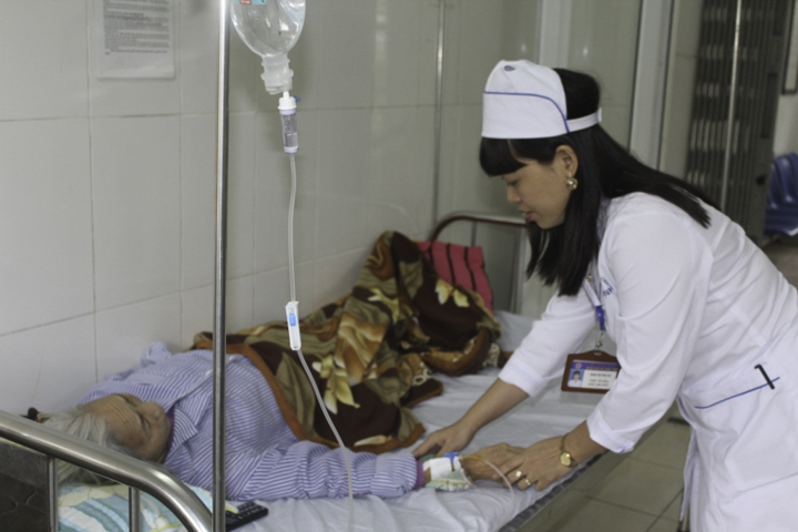 Ngoài mức lương thì điều dưỡng viên còn có chế độ đãi ngộ tốt