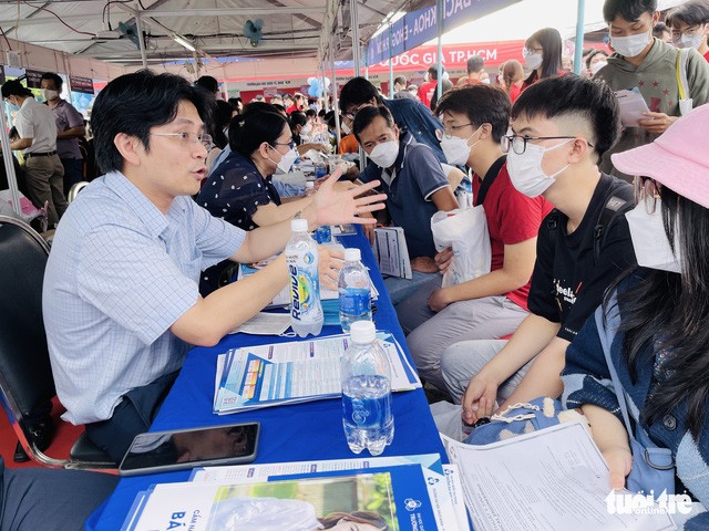 Chọn ngành học nhưng không tìm hiểu triển vọng của ngành nghề