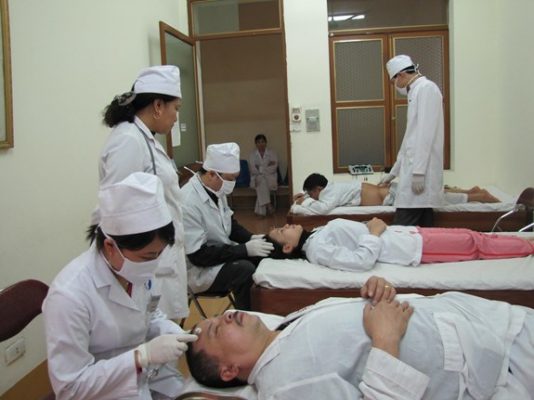 Sinh viên ngành Y học cổ truyền sẽ học cả đạo đức nghề nghiệp ngành Y 