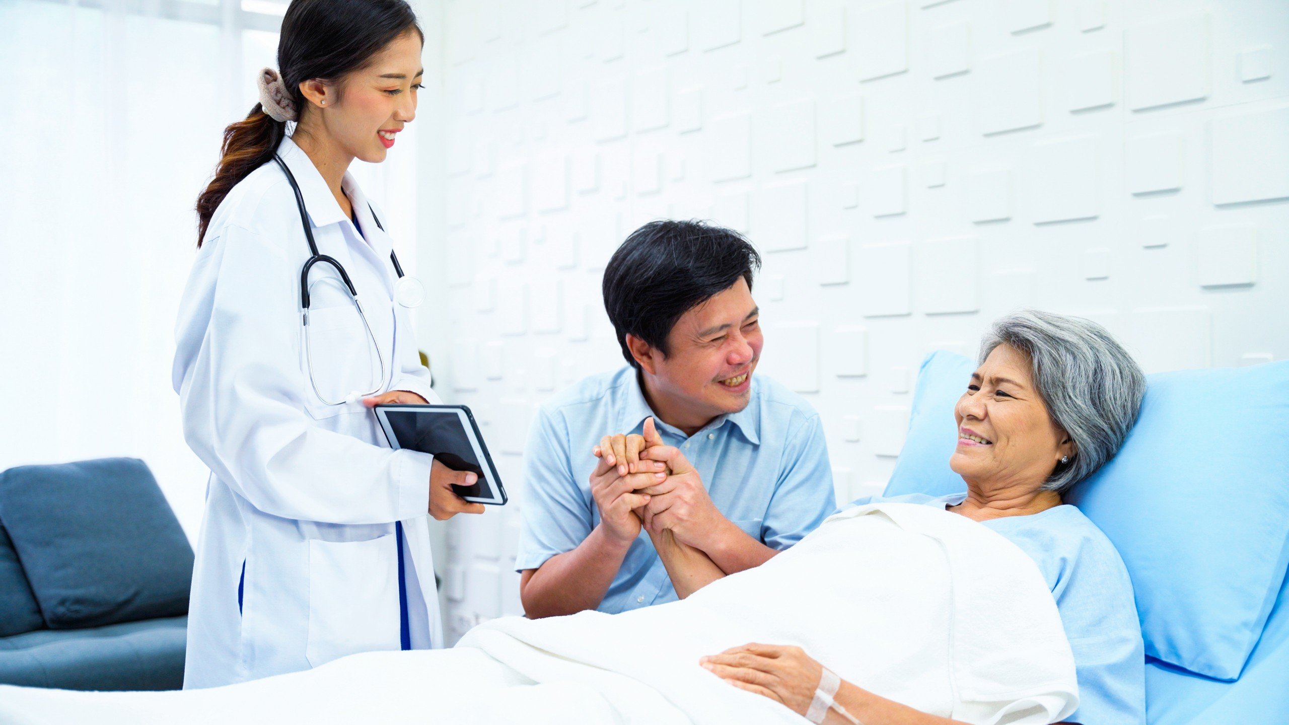 Để có thể trở thành cán bộ Y tế, điều đầu tiên cần ghi nhớ lời Bác dạy : "Lương y như từ mẫu"